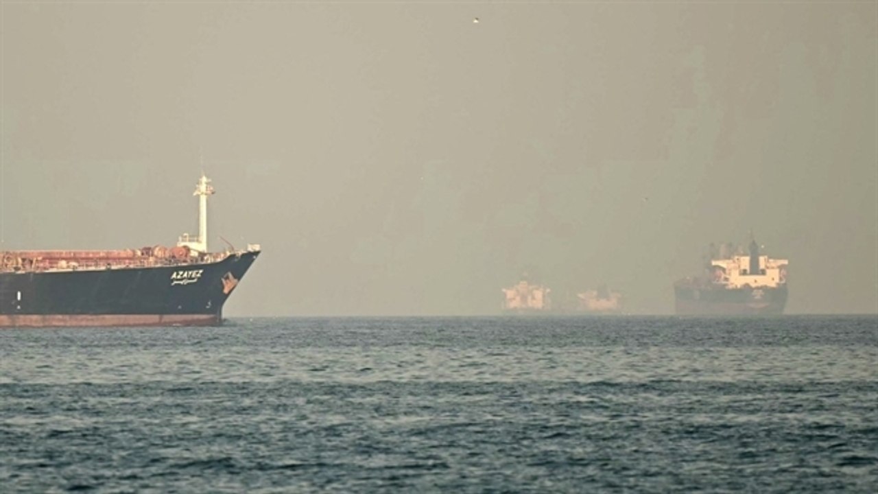 Oil Analyst Schork Sees 'Significant' Global Shortage in 2-3 Weeks