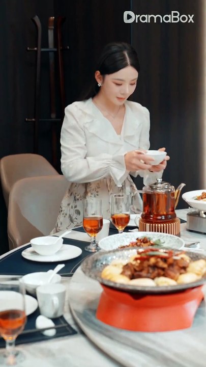 She Seduced Him with Money…😮But Then Discovered She’s the Villain Doomed to Die in a Novel CDRAMA