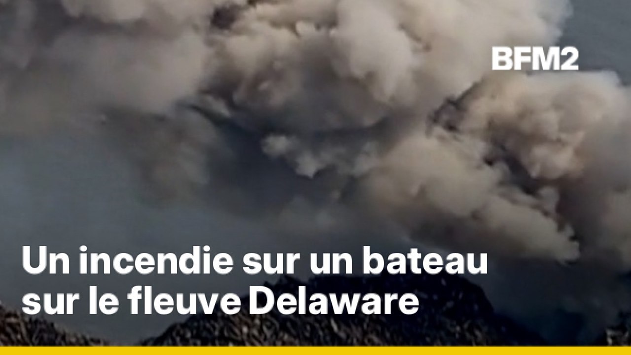 Les images impressionnantes d'un incendie sur une barge aux États-Unis