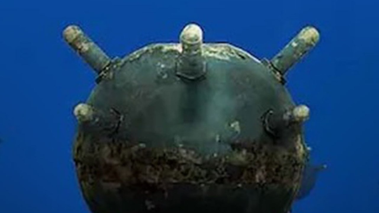 Strait of Hormuz Crisis: क्या ईरान ने बिछाई समुद्री खदानें?