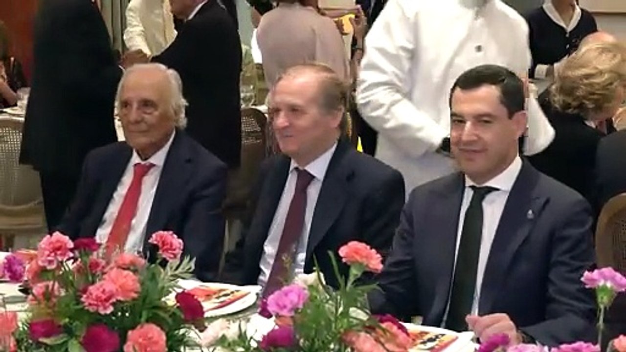 Rostros conocidos dan su último adiós a Raúl del Pozo