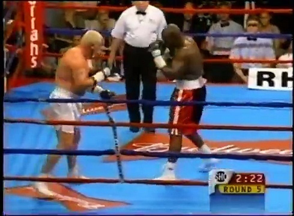 Frans Botha vs Clifford Etienne - Showtime 7-27-2002