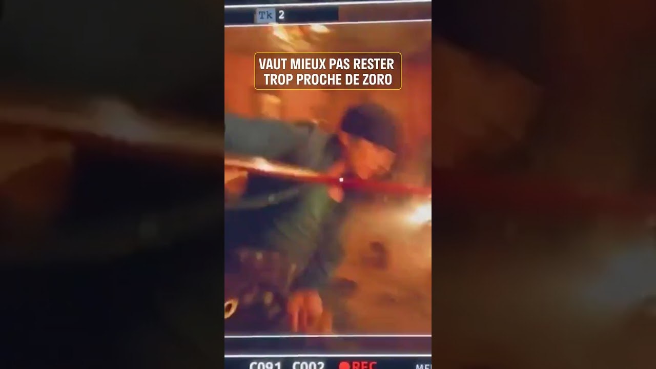 Quand fait ses cascades, même le caméraman n'est pas à l'abri ⚔️ One Piece Saison 2, disponible sur