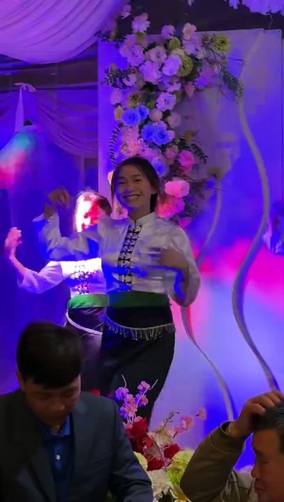 Quynh Anh dance group