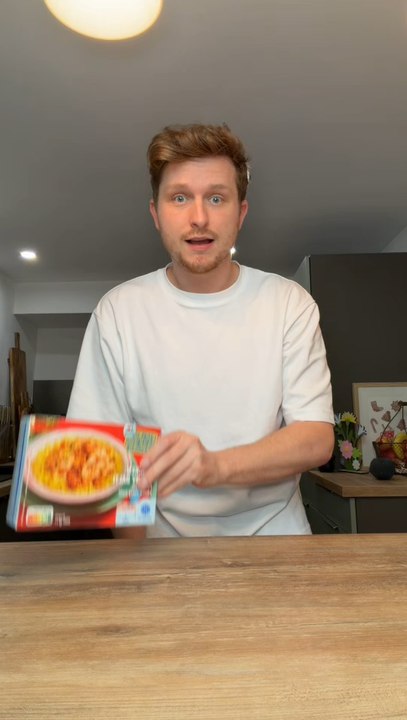 Nouveautés Picard 😍✨ il y a des frites à la sauce tartare, des corn dogs, des bagels au poulet, du chicken curry, des hot dogs ou encore des bretzels, il y en a pour tous les goûts et pour tout le monde 🎉✨ Et toi, t’aurais pris quoi de cette sélection ?