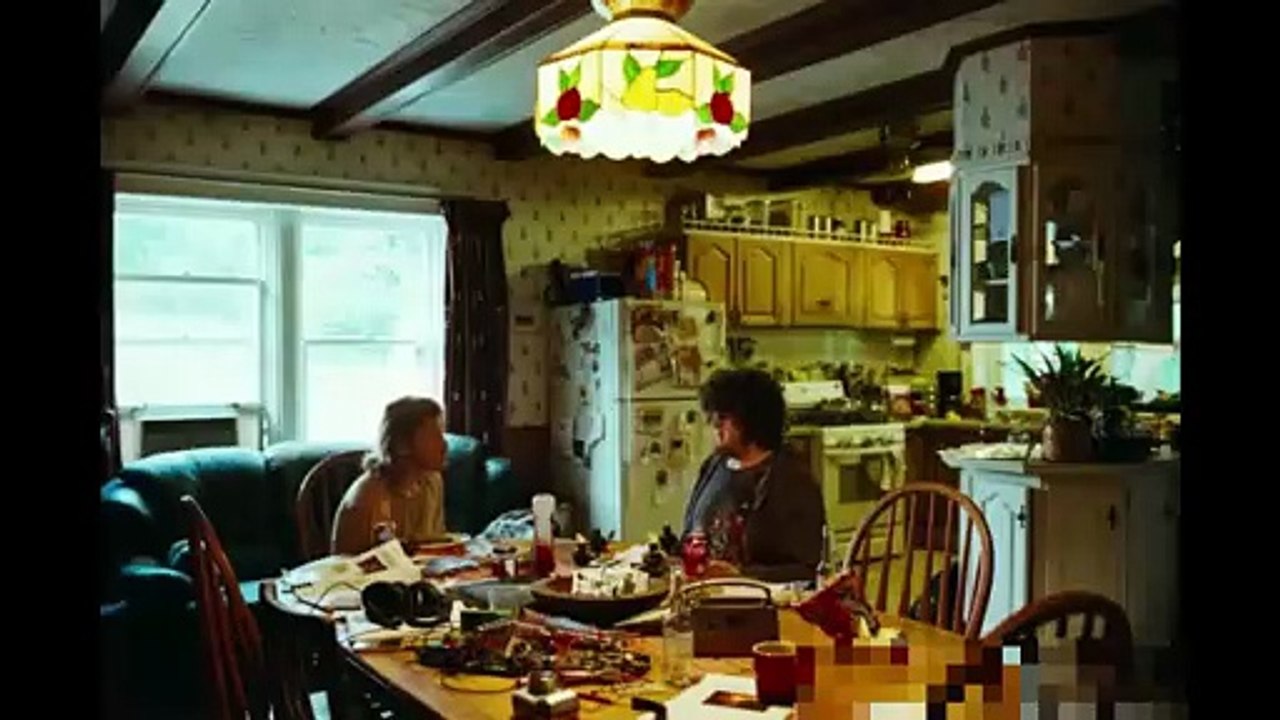 Man Kidnaps CEO of a Major Company Convinced She’s an Alien Controlling Humanity, movie recaps