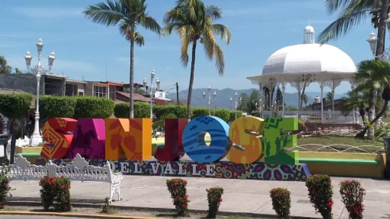 Aguas negras contaminan canal en San José del Valle | CPS Noticias Puerto Vallarta