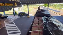 PRF apreende 600 mil maços de cigarros em bitrem na BR-487, em Umuarama
