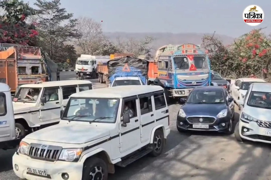 केशकाल घाटी में सैकड़ों वाहन फंसे