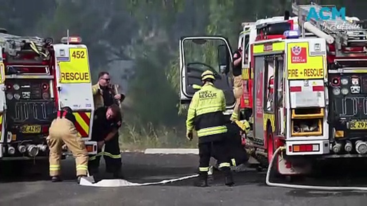 Grass fire on Locks Lane