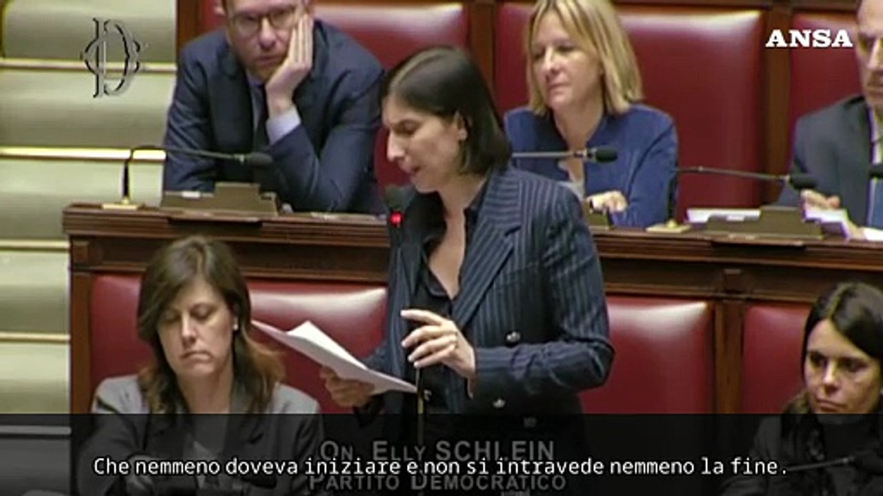 Schlein a Meloni: "Posi la clava, chi ci guarda merita uno spettacolo diverso"