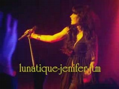 Jeni chante le parfum à bruxelles