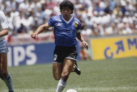 Verso i Mondiali, l'Argentina ricorda Maradona con un video da brividi: Immortale