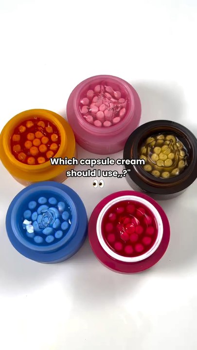 ✨ Choisis ta Capsule Cream MedicubeChaque crème capsule cible un besoin :💗 PDRN Pink Collagen pour repulper❤️ TXA Niacinamide pour unifier le teint🧡 Deep Vita C pour illuminer la peauÀ toi de choisir celle qui correspond à ta peau.