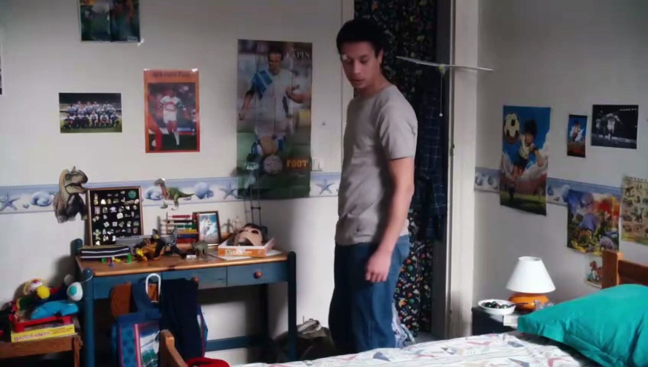 Zwischen uns das Meer 2024 Trailer franz. mit deutschen UT