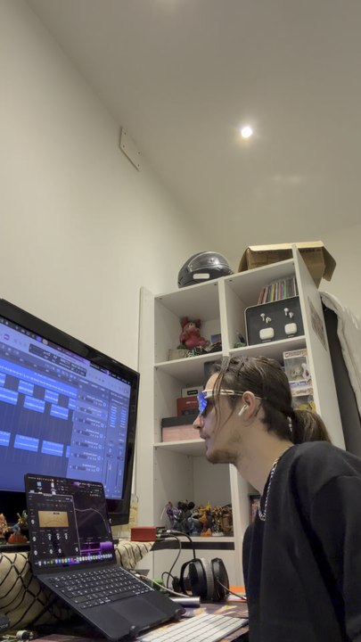 Ellobo - Map 2 eme extrait du Lobo Month Vol2 💫Disponible à 00h sur toutes les plateformes.Prod y4m1.mp3