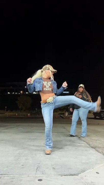 She’s trying to get me right for the trail rides @J.