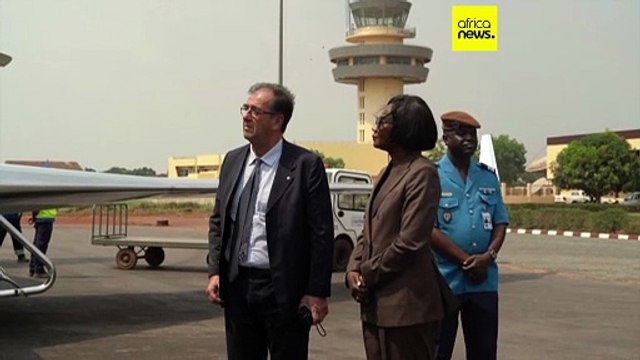 France’s Foreign Minister visits Central African Republic in bid to rebuild ties