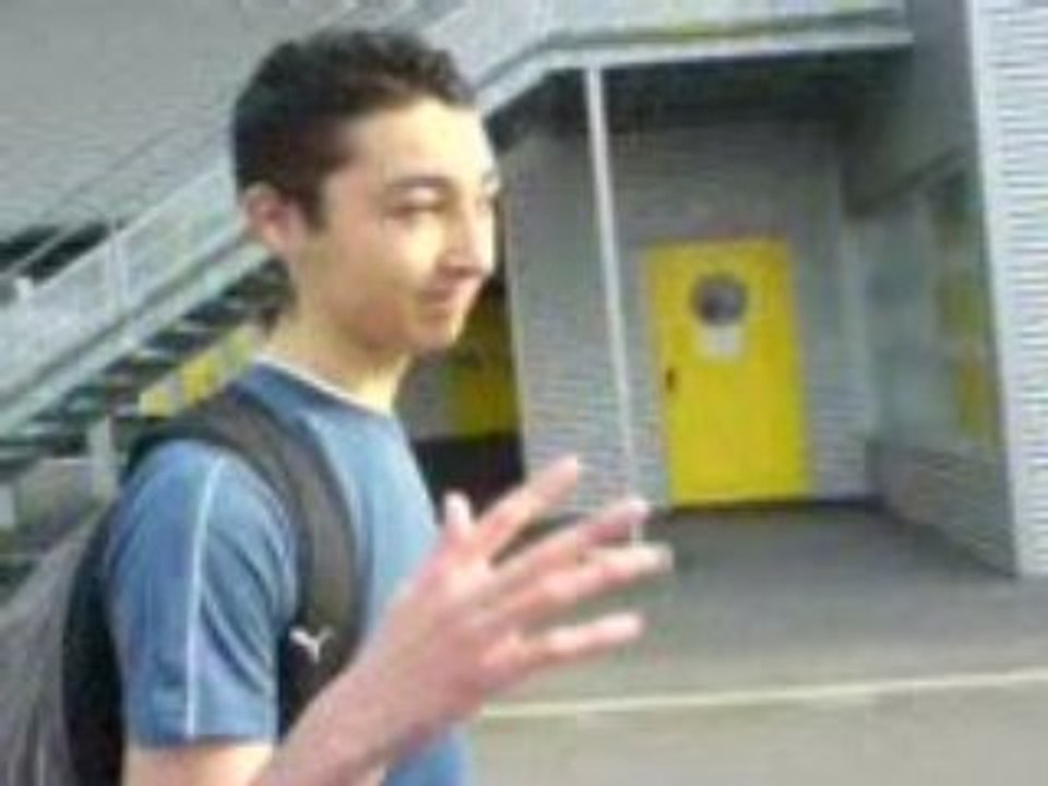 2nd 11 - En direction des bancs