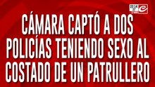 Insolito: cámara captó a dos policías teniendo sexo al costado del patrullero