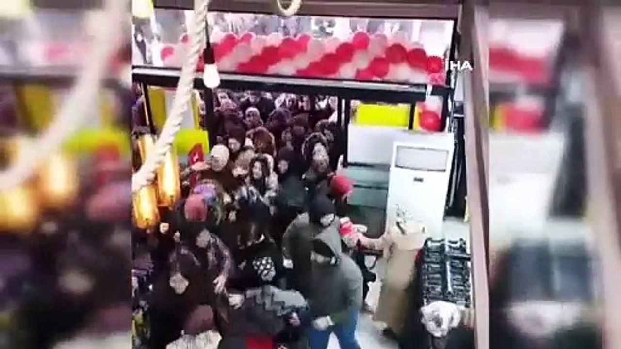 Mağaza açılışında indirim