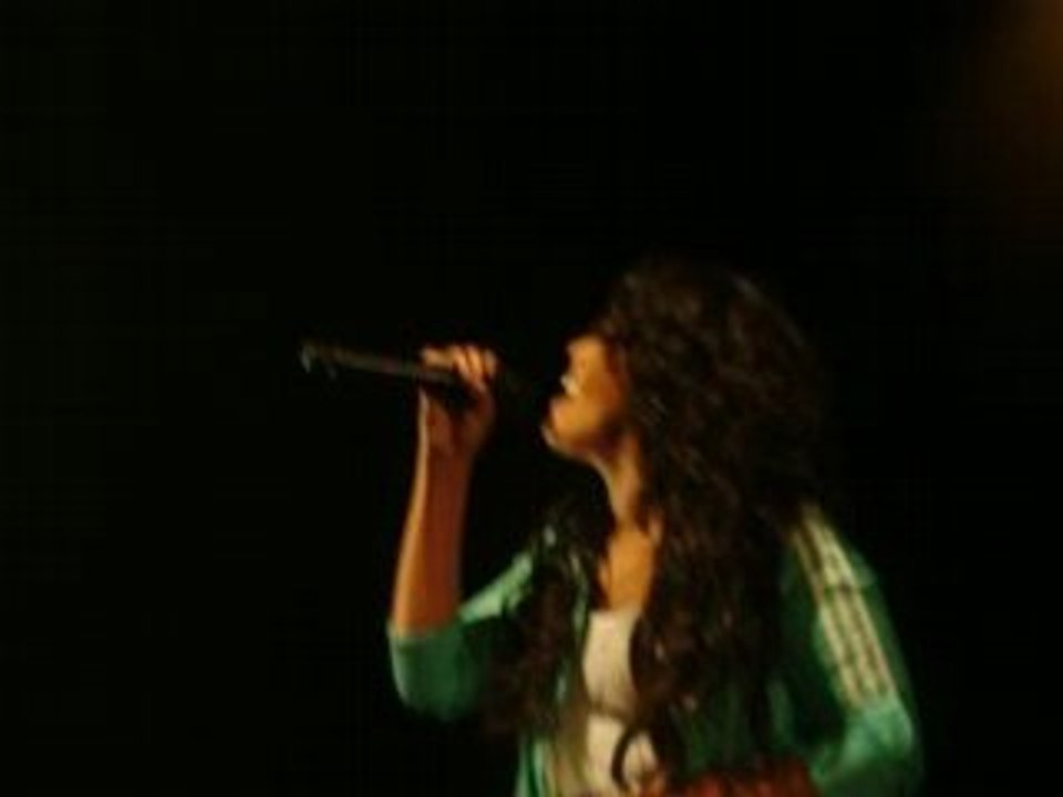 Amel Bent à la Cigale Le Droit A L'erreur