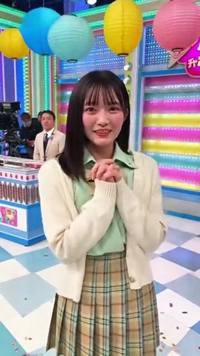 美女が顔面パイ 02 #パイ投げ #ai #アイドル #JK #美女 #客室乗務員 #スチュワーデス Loser gets pie in the face!