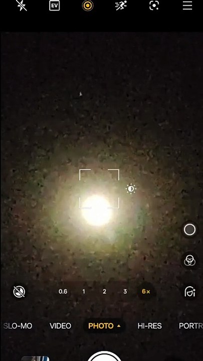 Super moon zoom