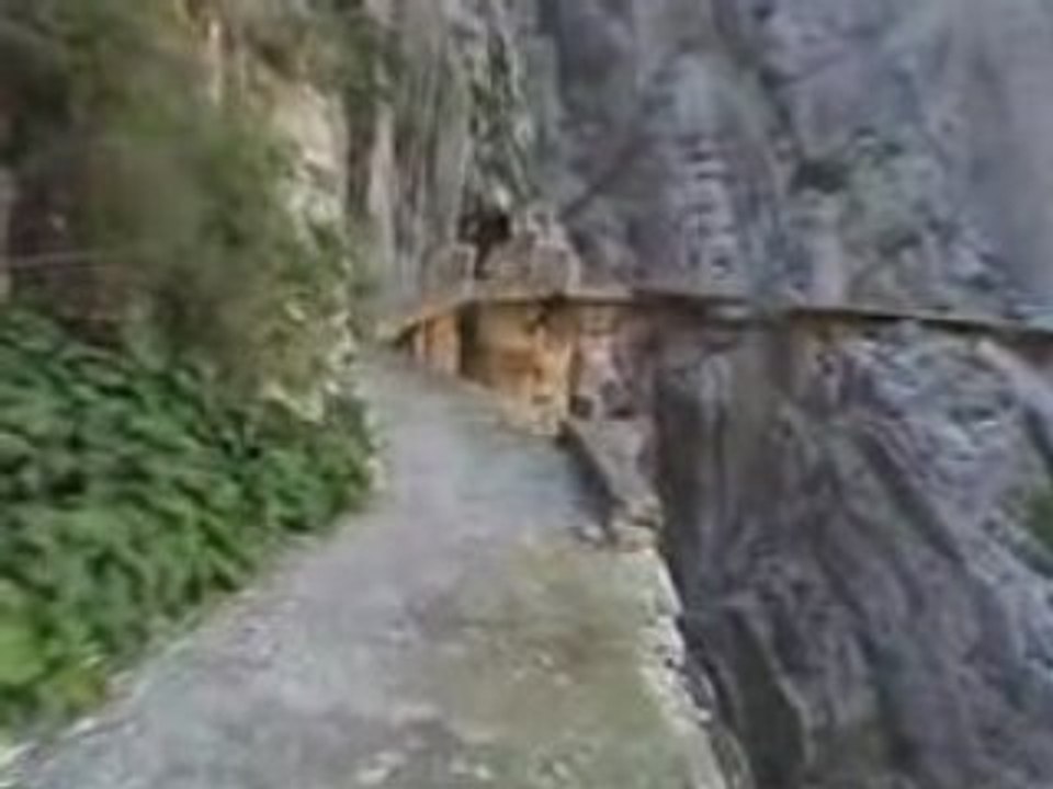 El camino del Rey - Brightcove EXTREME Hallucinant