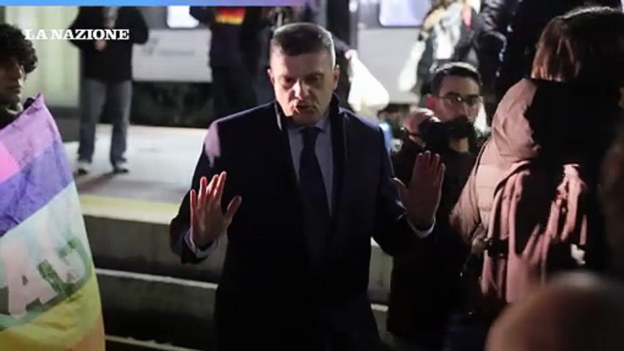 Treno militare bloccato alla stazione di Pisa: dopo oltre 4 ore il convoglio viene fatto tornare indietro