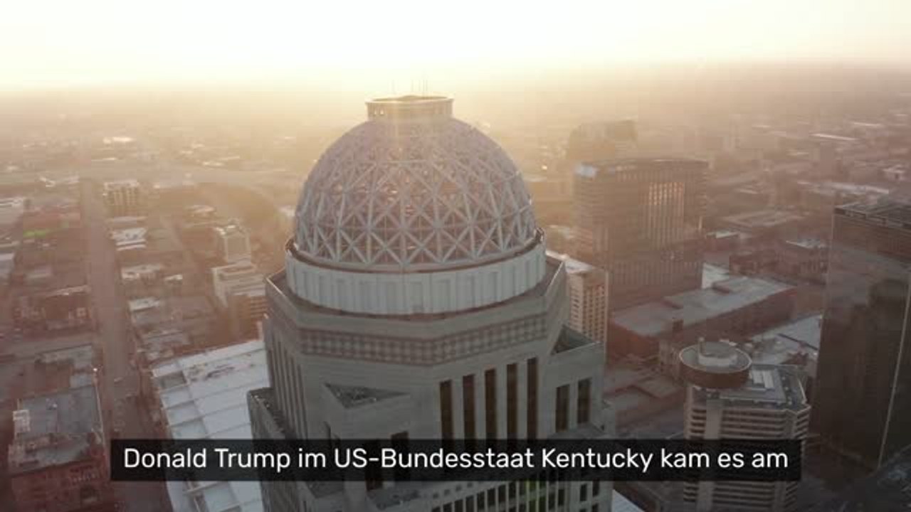 Donald Trump: Zusammenbruch bei Kundgebung - US-Präsident unterbricht Rede