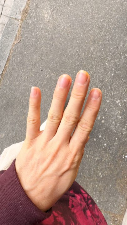 Le vernis pour les homme c’est OK ?