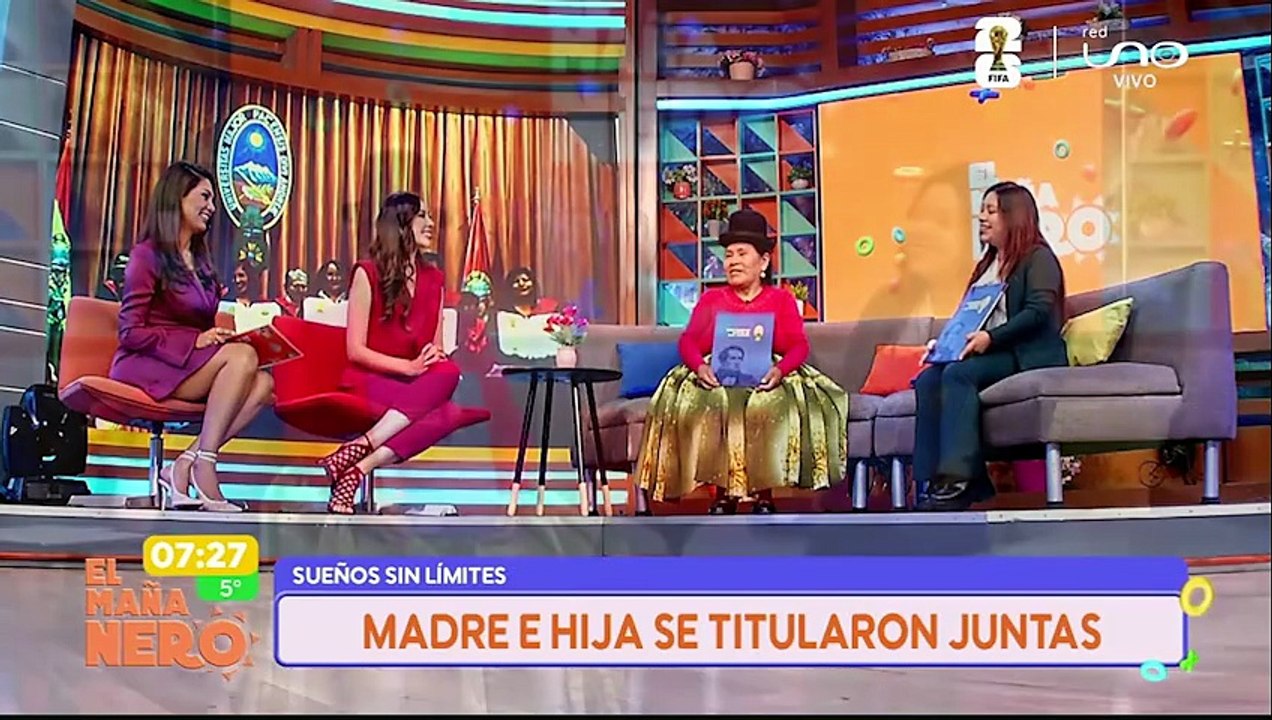 MAMÁ E HIJA TITULADAS