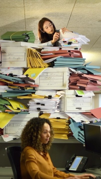 Reading Your New Boss's Behavior: What It Signals for Your Role