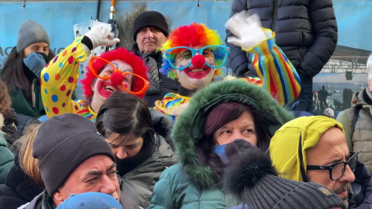 Il saluto del sindaco Addis in apertura del carnevale