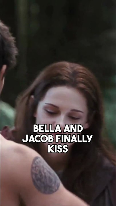 Team Edward or Team Jacob? Fans Leaving The Twilight Saga Eclipse in 2010 Weighed In