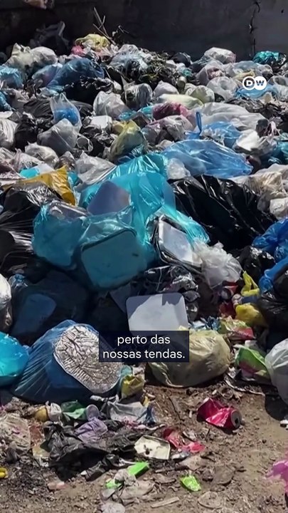 Pilhas de lixo pioram situação em Gaza
