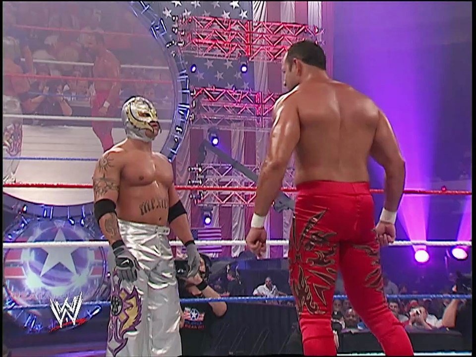 Rey Mysterio vs. Chavo Guerrero - WWE Great American Bash (06/27/04)
