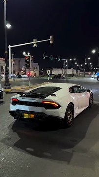 Spaceship! 🚀🇴🇲#supercar #lamborghini #huracan #oman #carspot968