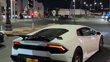 Spaceship! 🚀🇴🇲#supercar #lamborghini #huracan #oman #carspot968