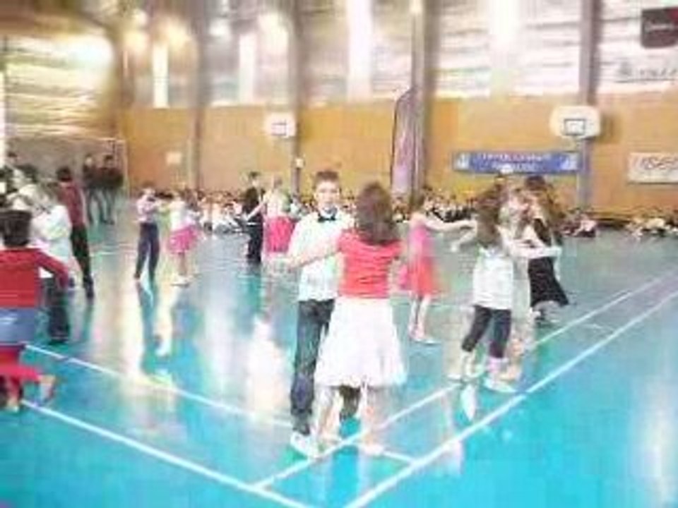 Emili danse le vals 1