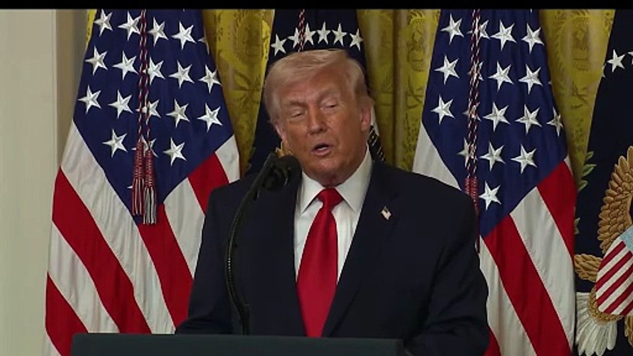 El Ejército de EEUU bombardea la isla de Jark, uno de los epicentros petroleros de Irán