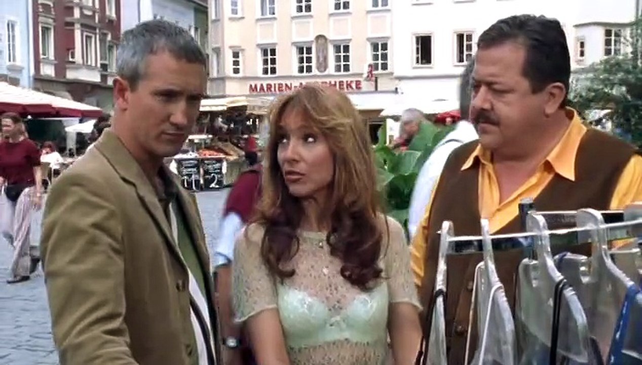 Die Rosenheim-Cops S03E06-Zoff im Kuhstall