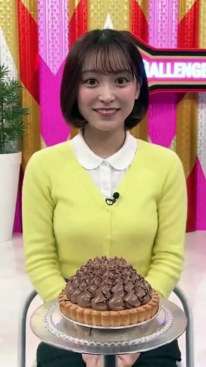 美女が顔面パイ 07 #パイ投げ #ai #アイドル #JK #美女 #客室乗務員 #スチュワーデス Loser gets pie in the face!