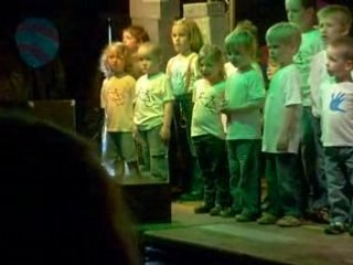 spectacle de Noa a l'école année 2008