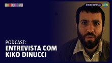 O músico, e artista visual Kiko Dinucci é o convidado do Podcast Divirta-se