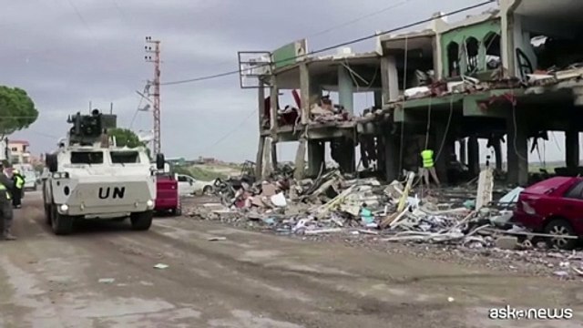 Libano, raid israeliano nel sud, uccisi 12 membri personale medico