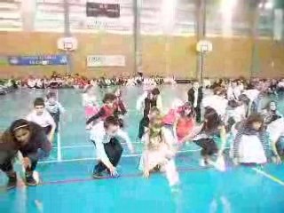 Emili danse avec l'ecole 3