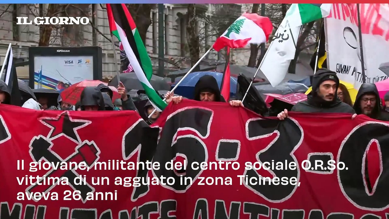Corteo lungo corso Sempione a Milano per rendere omaggio alla memoria di Davide "Dax" Cesare, il militante antifascista ucciso a Milano il 16 marzo 2003