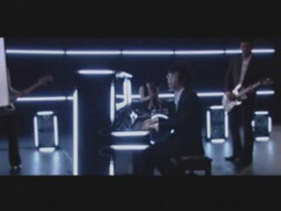 [MV] Nell - Becoming Distant